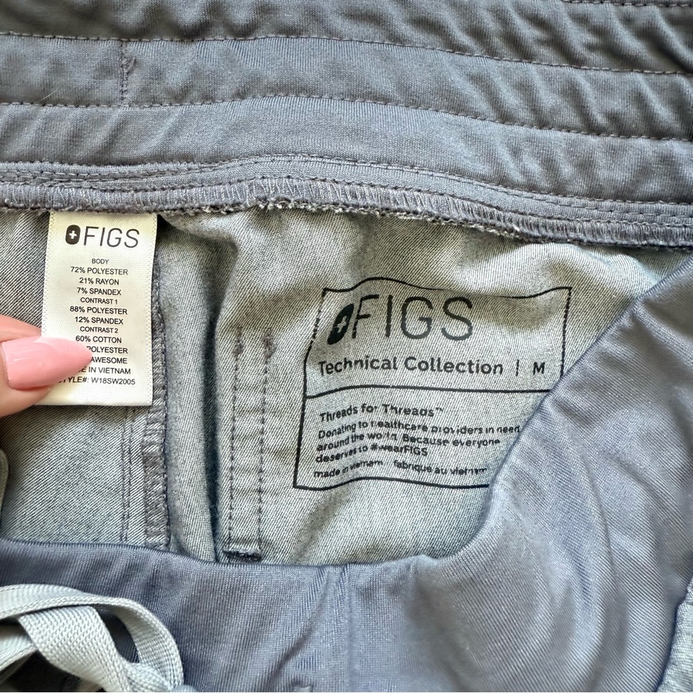 FIGS women grey women uniform size M - Picture 6 of 7